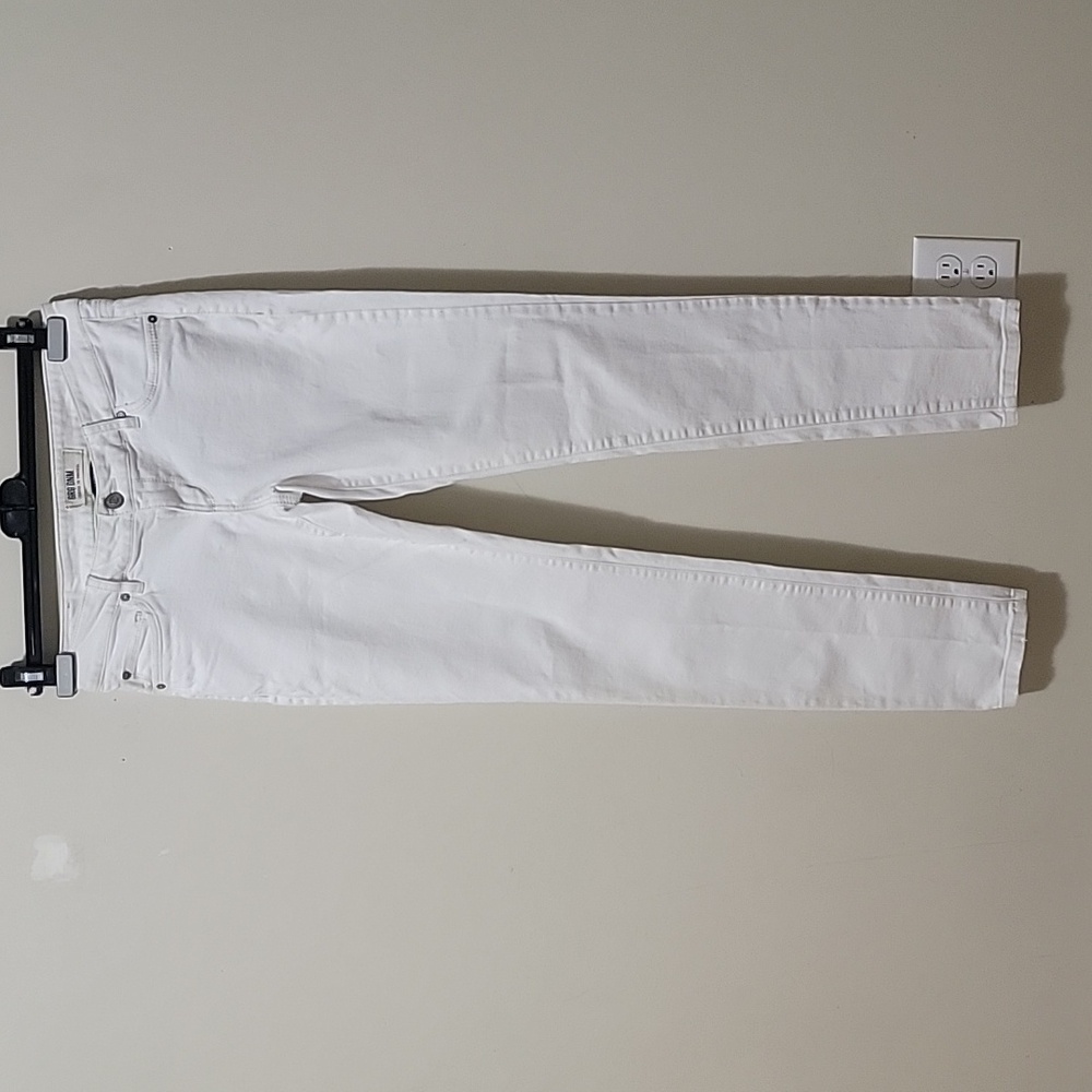 Women's GRG DNM Created in Montreal WOMENS WHITE JEANS size 7 in good condition